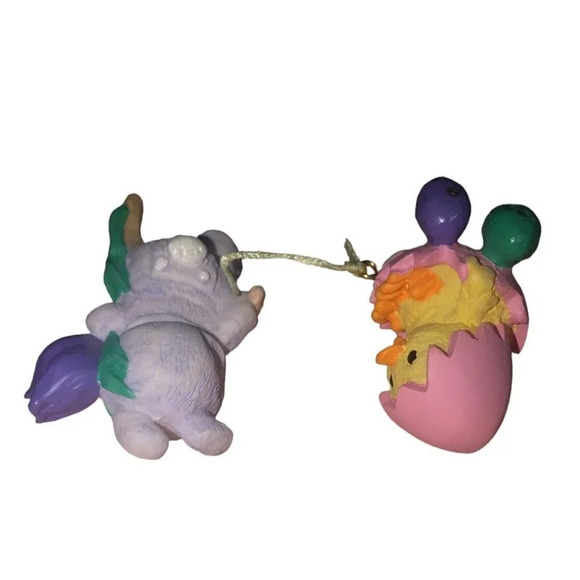 Vintage HALLMARK '97 Merry Miniature Figurines "Easter Parade" 2 pc Chick Bunny - Picture 10 of 10